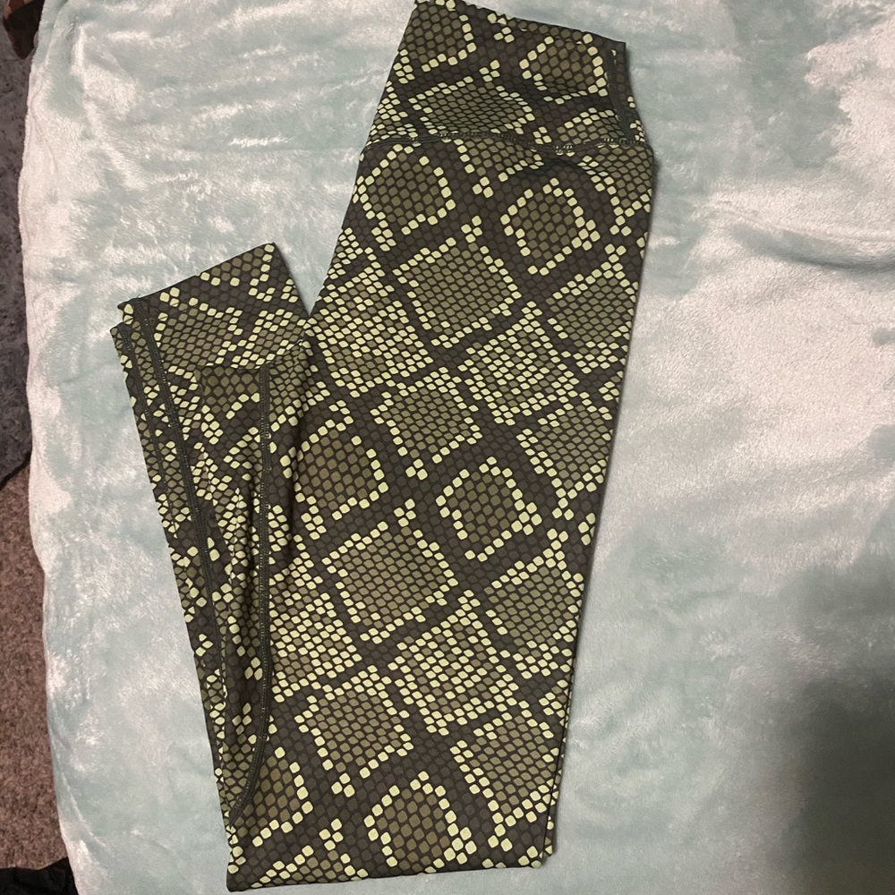 Balance Athletica green viper leggings
